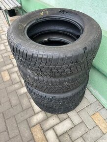 Sada zimných pneu 215/65 R15