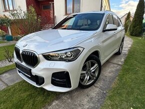 BMW X1 M-Packet xDrive25e Plug-in hybrid 162kW,PANO,HARMAN