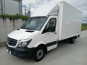 Mercedes-Benz Sprinter Valník s kuforom s hydraulickým čelom