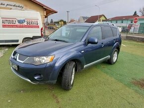 Mitsubishi Outlander - 1