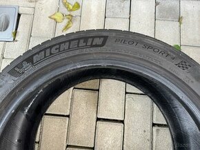 Michelin pilot sport 4, 235/45 ZR 18 XL 98Y - 1