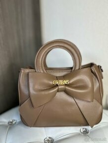 guess kabelka hnedá crossbody