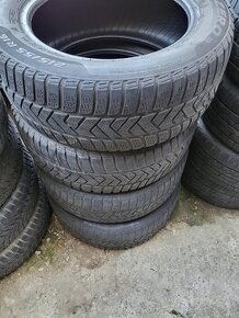 Zimne pneu 215/55r16