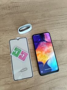 Samsung Galaxy A50 dual SIM - 128GB/4GB RAM super stav