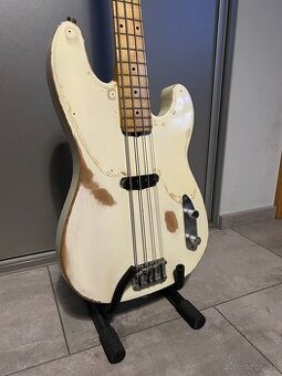 MILAN ČÍŽ HANDMADE 51" P-BASS + fender case