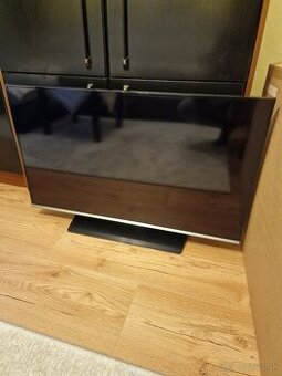 Samsung LCD TV - 1