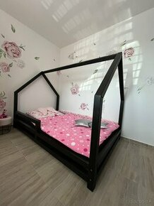 Drevená domčeková posteľ - 1