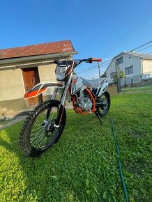 Predám Asix moto 250 4t