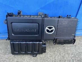 Mazda 3 BK airbox 1.6 77kw benzín