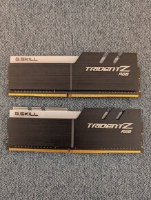 G.Skill Trident Z RGB Series 16 GB (8 GB x 2) DDR4 3200 MHz