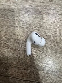 Sluchatko airpods pro