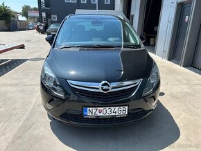 Predam Opel Zafira