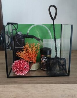 Akvarium 5,5l  s prislusenstvom