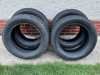 235/55 R18 104V zimné pneu. Kumho - 1