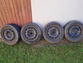 Predam plechove disky 4xR15 a zimne gumy na VW Polo