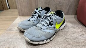 Pánske tenisky Nike (veľkosť 42,5)