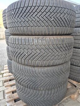 Predám celoročné pneumatiky 225/45 R17