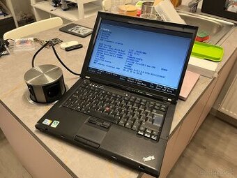 P: Lenovo Thinkpad R400 P8400/2GB RAM/bez disku