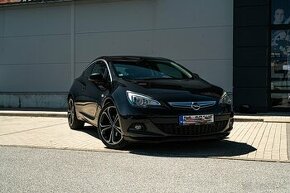 Opel Astra GTC - 1