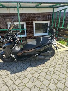 Predám skuter Honda forza 125 11kw 2015