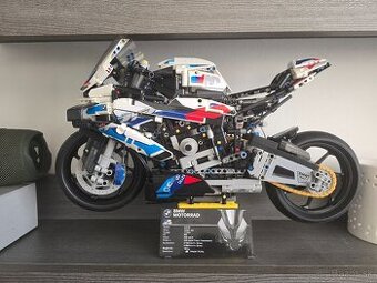 BMW M 1000 RR motorka set 42130 - 1