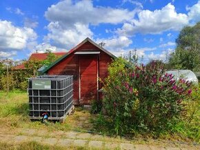 Záhradná chatka a na pozemku 287 m2 - BOJNICE