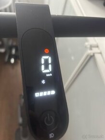 Predám elektrickú kolobežku Xiaomi Electric Scooter 4 Ultra