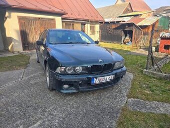 Rozpredám BMW E39 530d 142kw (pojazdné) - 1