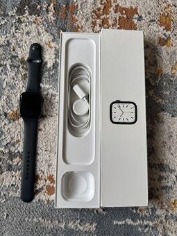 Apple Watch 7 45mm - 1