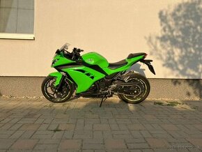 ✅ Kawasaki Ninja 300 ABS ✅