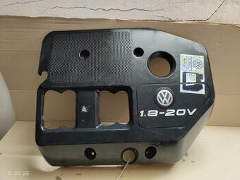 Kryt motora VW GOLF 1.8 20V  30€