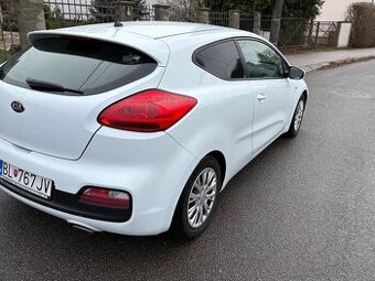 Kia Ceed 1.4 Diezel - 1