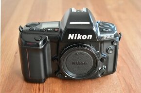 Nikon F90X s databackom MF-26 a orig strapom