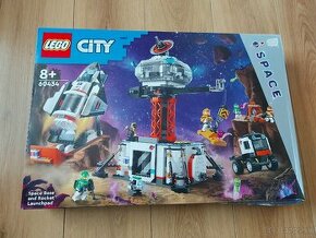 LEGO City 60434 Vesmírna základňa - 1