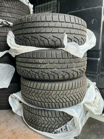 Dunlop M+S 225/55 R16 95H + Pirelli Sottozero M+S 225/55 R16