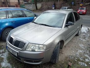 Rozpredám škoda superb - 1