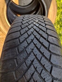 Zimne pneu Yokohama BluEarth Winter V906 195/65 R15 91T