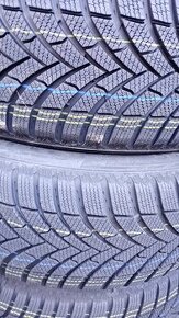 215/55 R18 zimné pneumatiky semperit