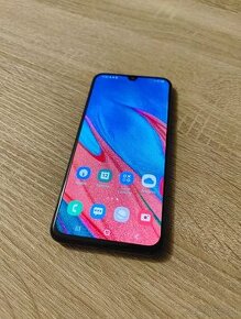 Samsung Galaxy A40 / 4/64GB Super stav