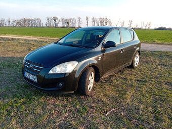 Predám Kia Ceed 1.6