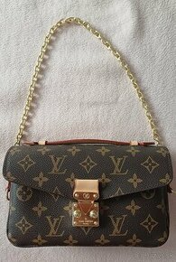 Louis Vuitton east west Metis AAA