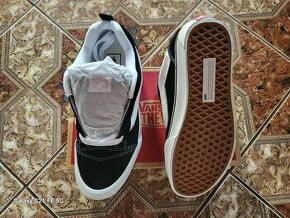 Vans knu skool