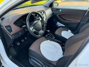 hyundai i 20 active - 1