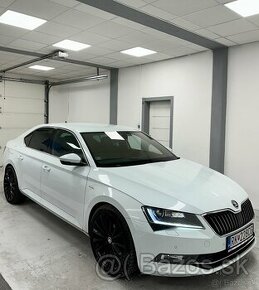 Skoda Superb Laurin&Klement 2.0TDI 140Kw 4x4