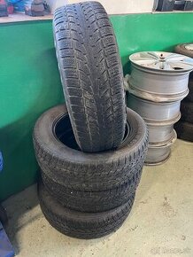 Predám zimné 4ks SUV 225/65R17 dezén 6mm