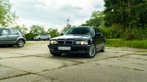 BMW E38 740i