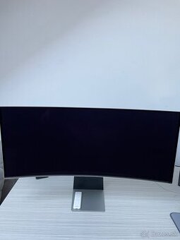 34" Samsung G8, QD-Oled 175hz