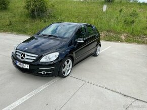 Predám Mercedes Benz B200 automat 2011