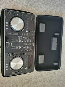 DJ   Konzola Pioneer XDJ-R1