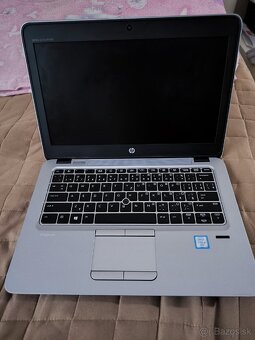 Predám HP elitebook 820 g3 i5 procesor